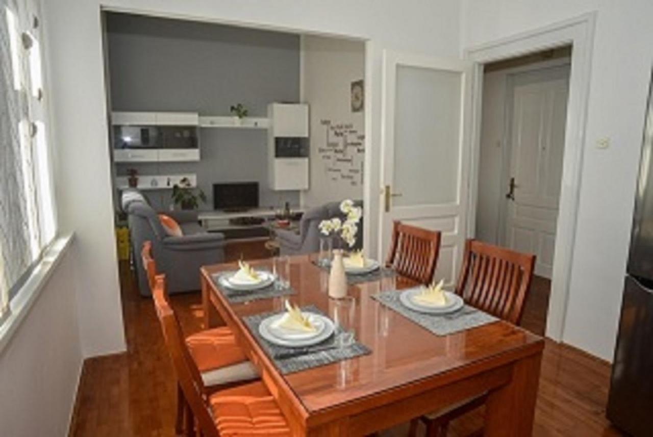 Claudia, Near Old Town, Free Parking Place Apartament Zadar